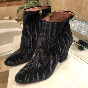 Velvet booties - Louise et Cie